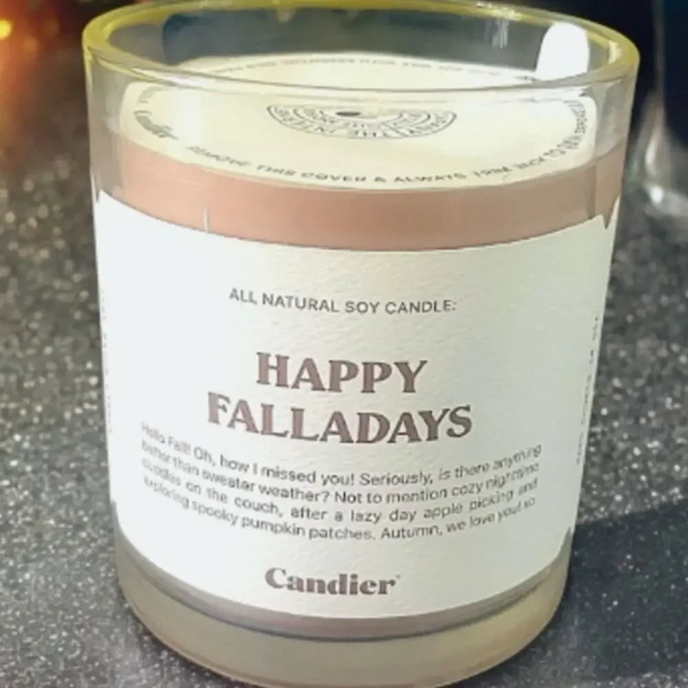 Ryan Porter Candier Happy Falladays Natural Soy Candle 9 oz NWOB